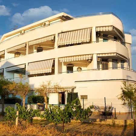 Apartman Mali Raj Pakoštane Buitenkant foto